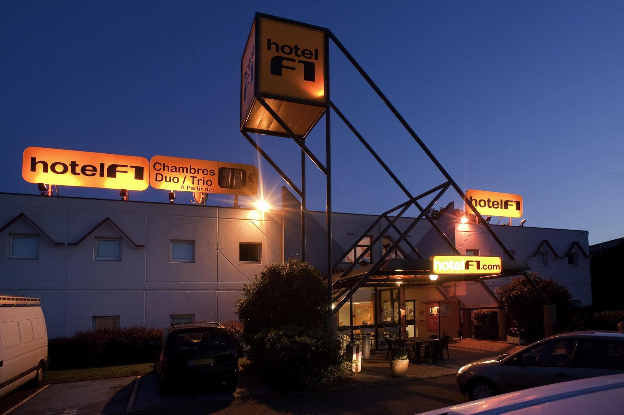 Hotelf1 Saint Etienne La Grand Croix LʼHorme Exterior foto
